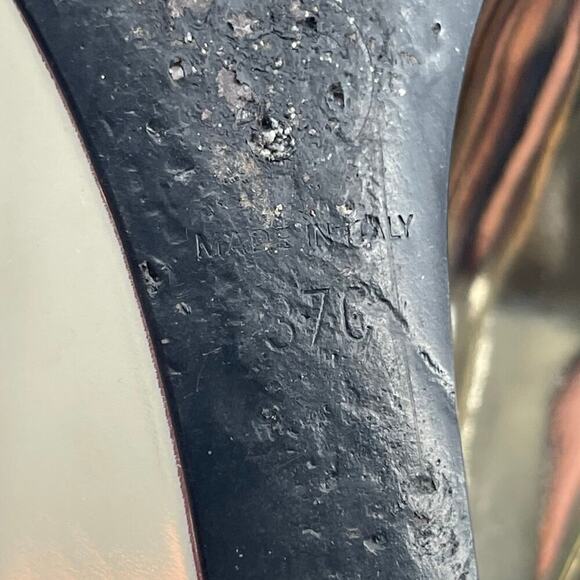 Chanel Laminated Metallic Calfskin Grosgrain Cap Toe CC Pointed Toe Wedge EU 37 - Picture 15 of 15